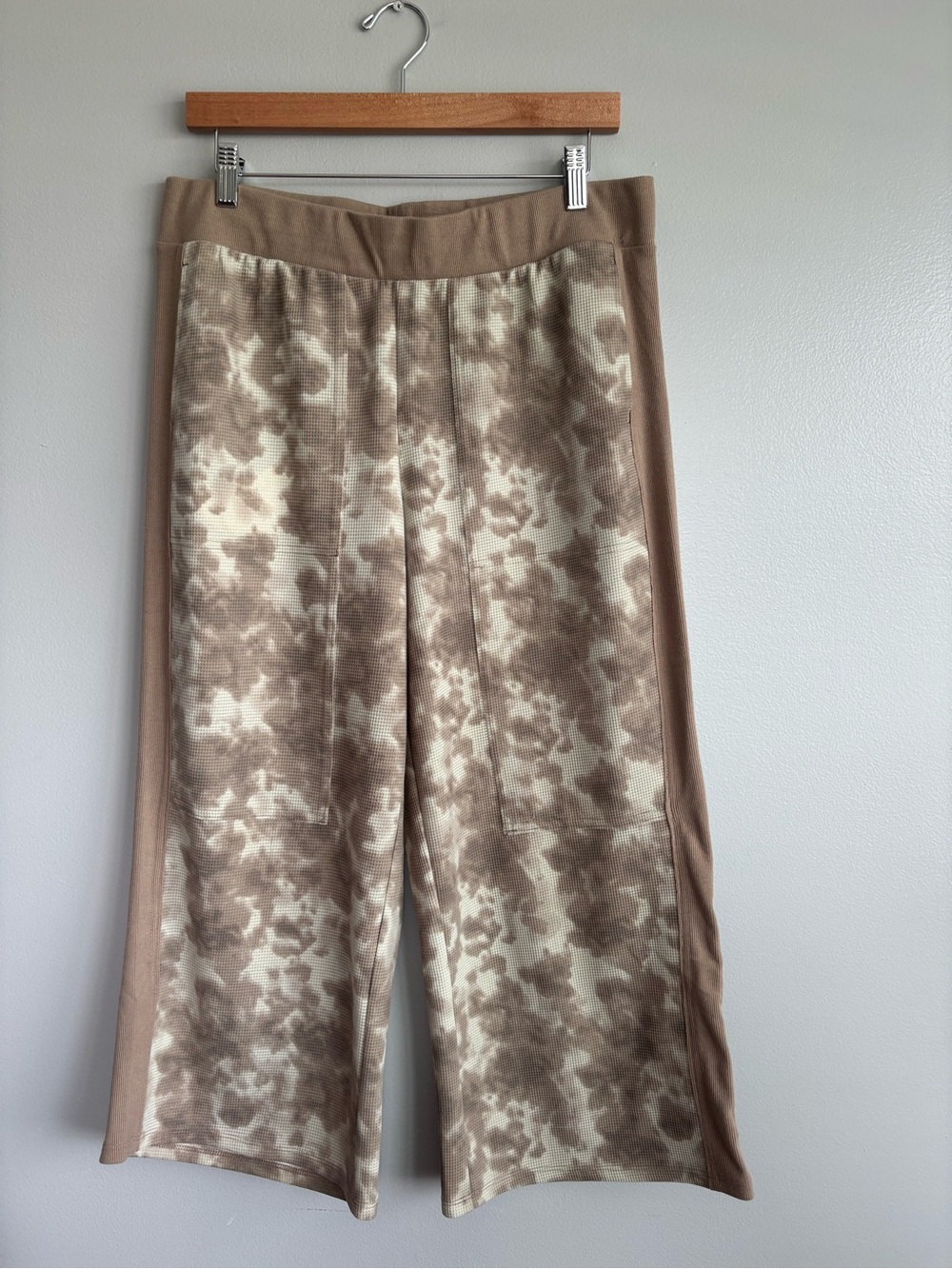 LOGO by Lori Goldstein Abstract Brown & Cream Wide-Leg Waffle Knit Pants Size MP